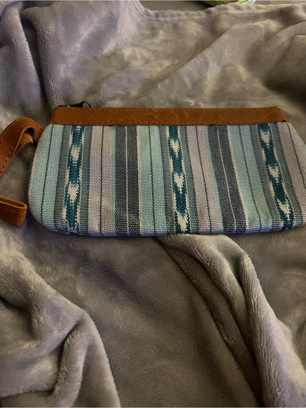 Nena & Co. 100% Peace Pilgrim Woven Cloth & Leather Trim Wristlet, excellent